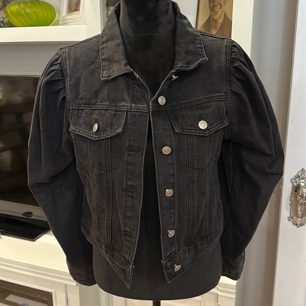 Lea & Viola black jean jacket NWT.